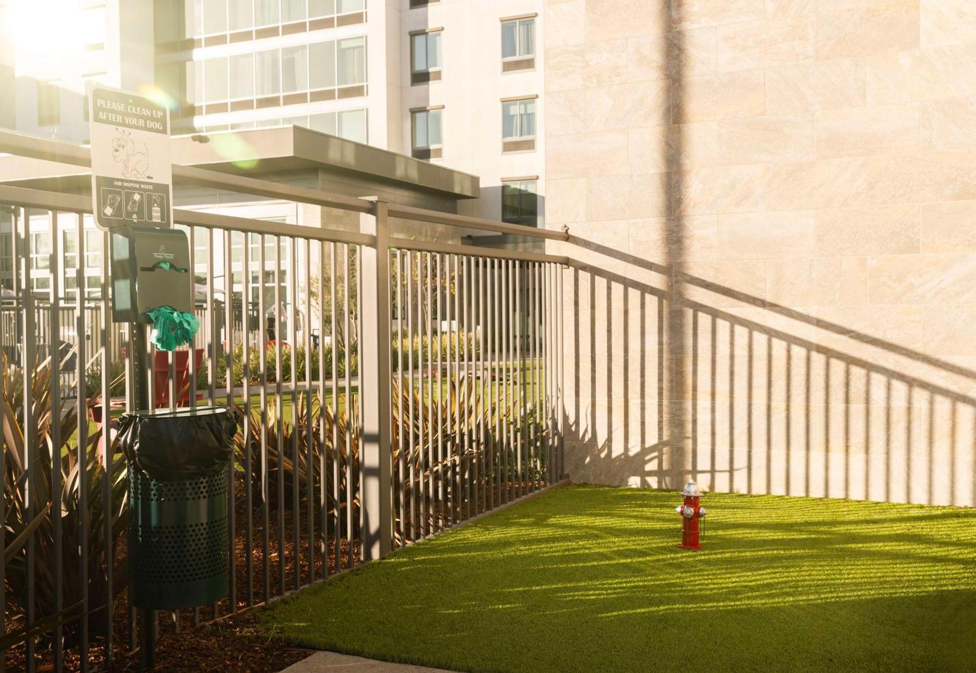 Hampton Inn Long Beach Airport, Ca Exteriör bild