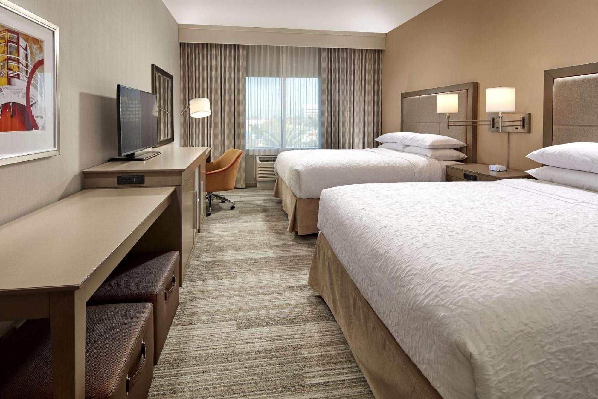 Hampton Inn Long Beach Airport, Ca Exteriör bild